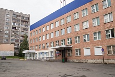 Входная группа Опека Первомайского района Ижевска.  Пушкинская,  150